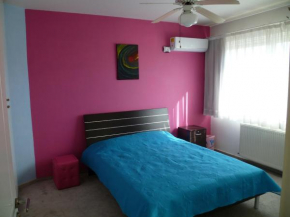Double room with ensuite bathroom at Datacom building